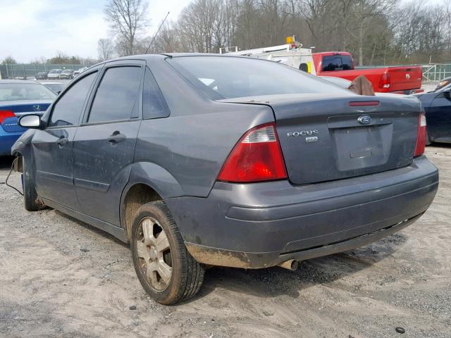 1FAFP34NX7W118082 - 2007 FORD FOCUS ZX4 GRAY photo 3