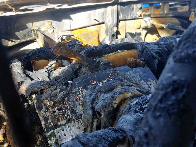 JTKDE177560083681 - 2006 TOYOTA SCION TC თეთრი ფოტო 8