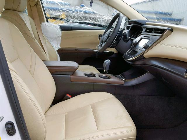 4T1BK1EB0HU264998 - 2017 TOYOTA AVALON XLE WHITE photo 5