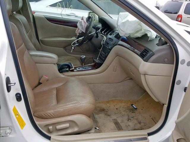 JTHBF30G720014050 - 2002 LEXUS ES 300 WHITE photo 5