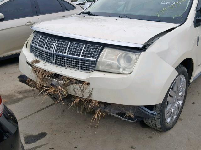 2LMDU68C08BJ00973 - 2008 LINCOLN MKX WHITE photo 9