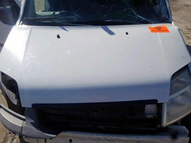 NM0LS7AN2CT098927 - 2012 FORD TRANSIT CO WHITE photo 7
