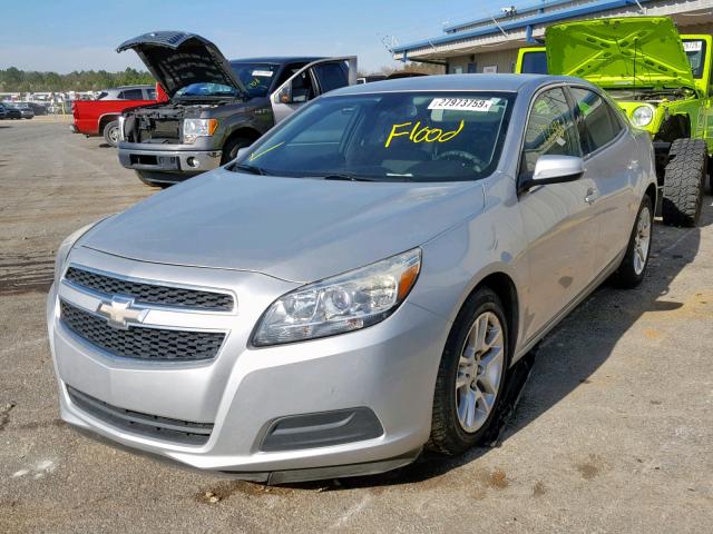 1G11D5RR1DF114530 - 2013 CHEVROLET MALIBU 1LT ვერცხლისფერი ფოტო 2
