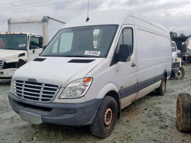 WDYPE8CCXA5449733 - 2010 FREIGHTLINER SPRINTER 2 WHITE photo 1