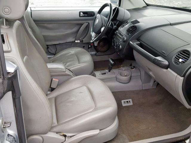 3VWCM21Y14M309381 - 2004 VOLKSWAGEN NEW BEETLE Gümüş foto 5