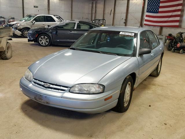 2G1WL52M8T1137607 - 1996 CHEVROLET LUMINA SILVER photo 2