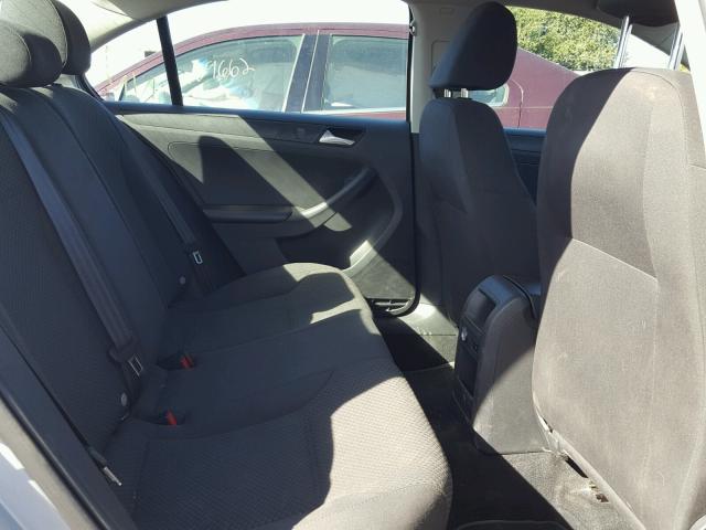 3VW1K7AJXDM272070 - 2013 VOLKSWAGEN JETTA BASE Արծաթագույն լուսանկար 6