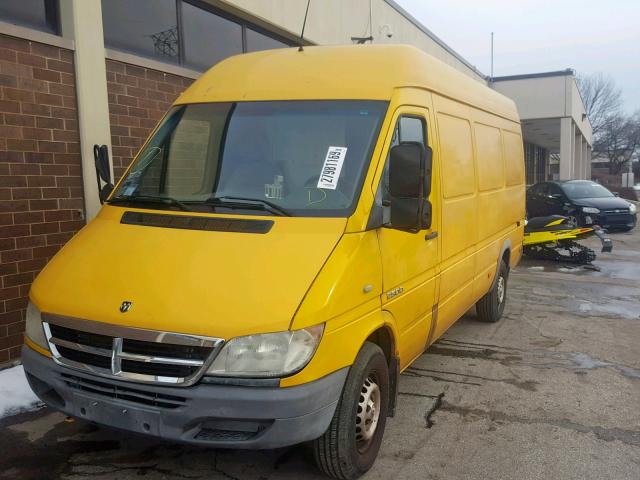 WD0PD744655790625 - 2005 DODGE SPRINTER 2 YELLOW photo 2