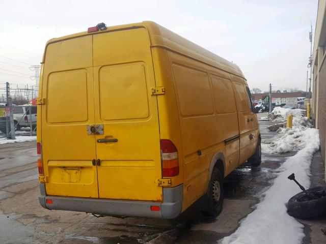 WD0PD744655790625 - 2005 DODGE SPRINTER 2 YELLOW photo 4