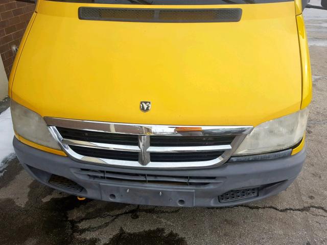 WD0PD744655790625 - 2005 DODGE SPRINTER 2 YELLOW photo 7