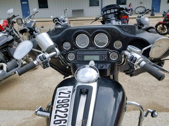 1HD1FC41X8Y629056 - 2008 HARLEY-DAVIDSON FLHTCUI 黑色 照片 5