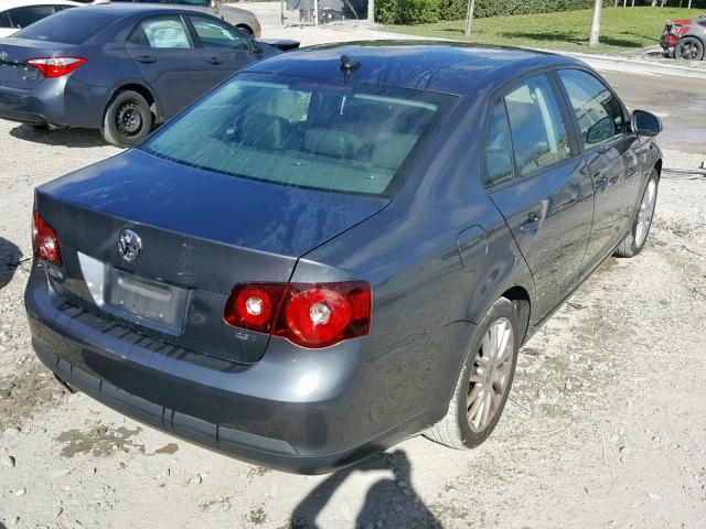 3VWRJ71K89M083178 - 2009 VOLKSWAGEN JETTA WOLF GRAY photo 4