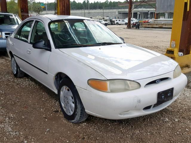 1FAFP10P7WW197480 - 1998 FORD ESCORT LX WHITE photo 1