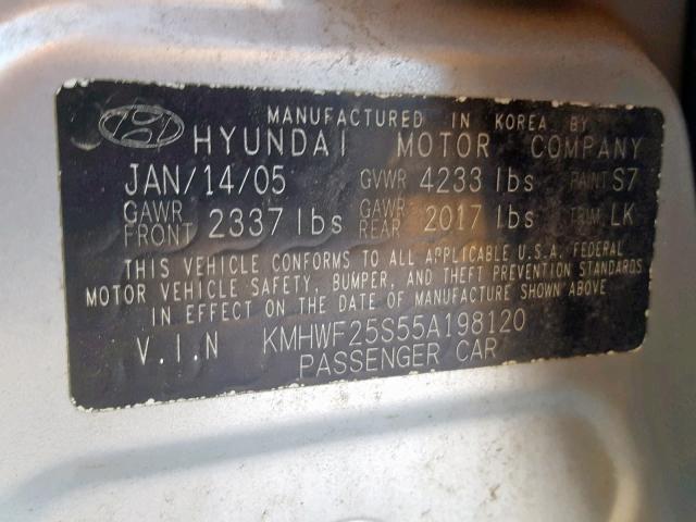 KMHWF25S55A198120 - 2005 HYUNDAI SONATA GL SILVER photo 10