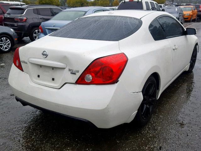 1N4BL24E78C158238 - 2008 NISSAN ALTIMA 3.5 WHITE photo 4