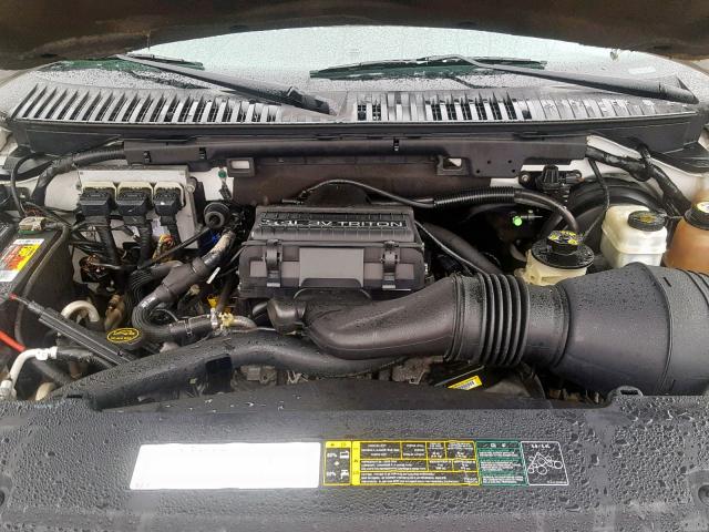 5LMFU28545LJ03365 - 2005 LINCOLN NAVIGATOR WHITE photo 7