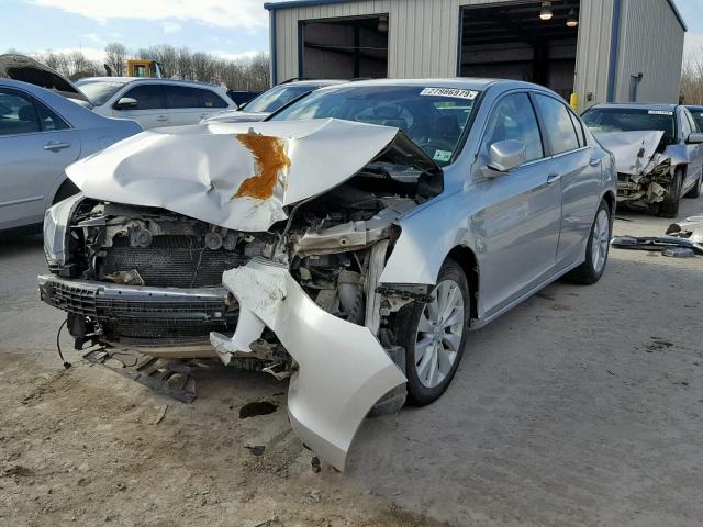 1HGCR2F81DA195359 - 2013 HONDA ACCORD EXL SILVER photo 2