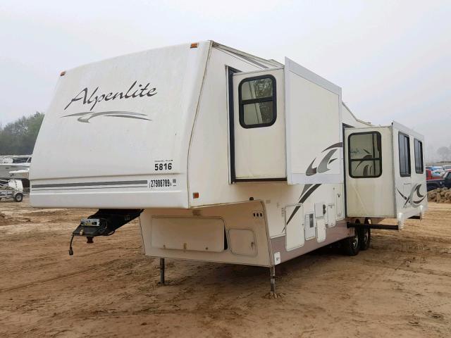 1W53ATR2X4Y034393 - 2004 WEST 5THWHEELRV WHITE photo 2