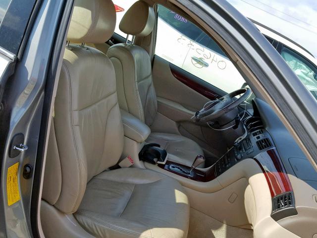 JTHBF30G020046533 - 2002 LEXUS ES 300 GREEN photo 5