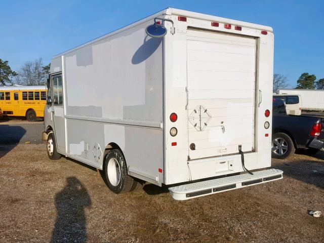 4UZA4FF45VC792539 - 1997 FREIGHTLINER CHASSIS M WHITE photo 3