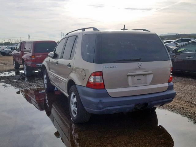 4JGAB54E42A311151 - 2002 MERCEDES-BENZ ML 320 BEIGE photo 3