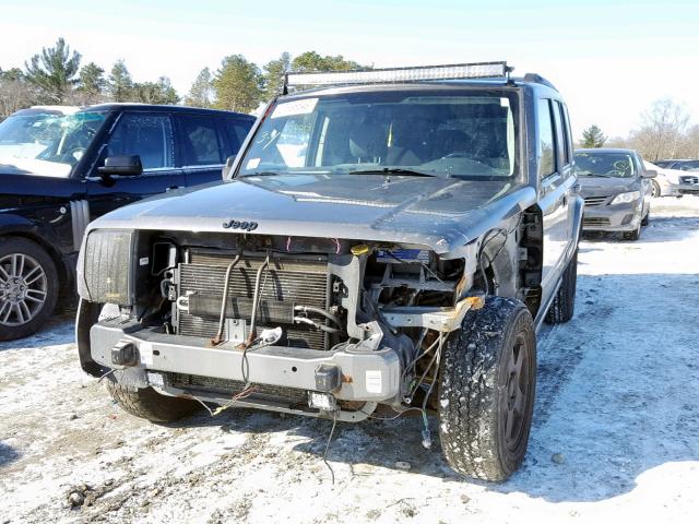 1J8HG48KX7C609027 - 2007 JEEP COMMANDER GRAY photo 9