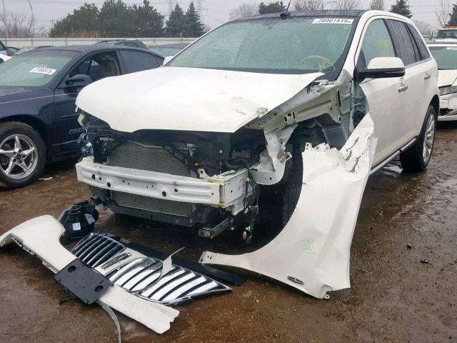 2LMDJ8JKXDBL17026 - 2013 LINCOLN MKX WHITE photo 2