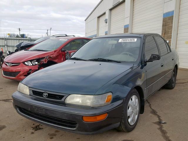 2T1BB02E6VC180996 - 1997 TOYOTA COROLLA DX GREEN photo 2