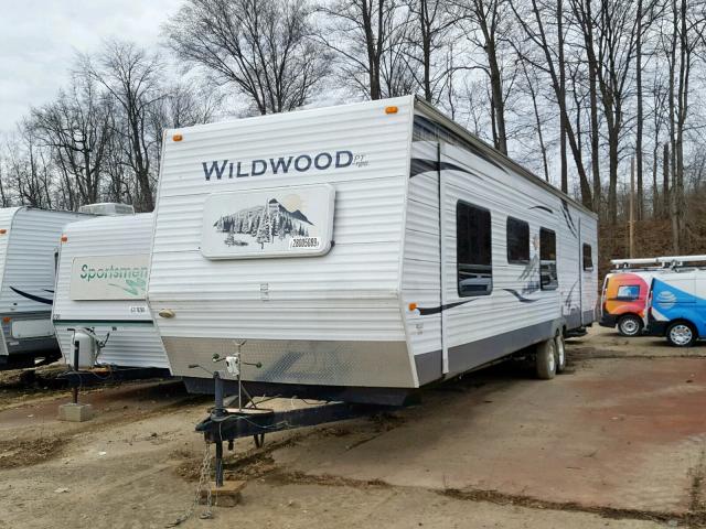 4X4TWDR208M049012 - 2008 OTHER RV WHITE photo 2