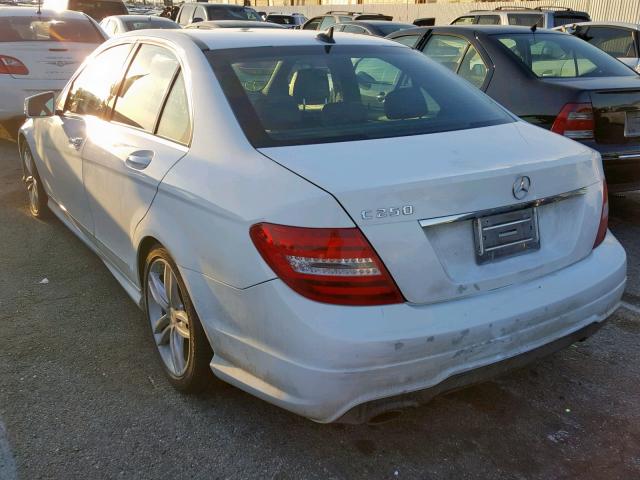 WDDGF4HB7DR256962 - 2013 MERCEDES-BENZ C 250 WHITE photo 3