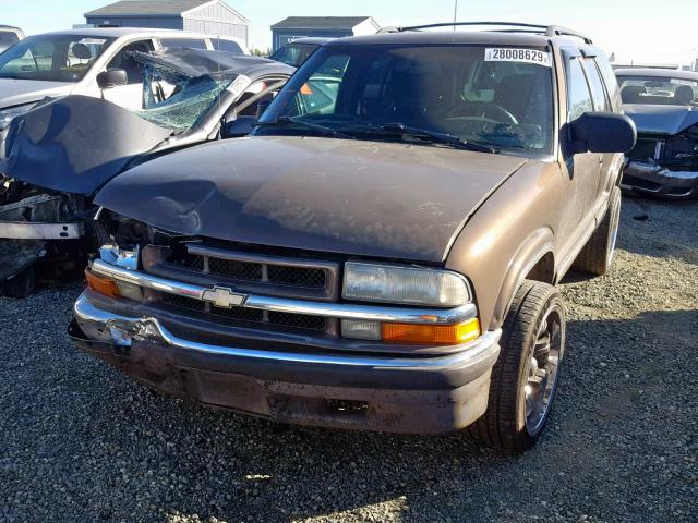 1GNDT13W2X2118605 - 1999 CHEVROLET BLAZER TAN photo 2