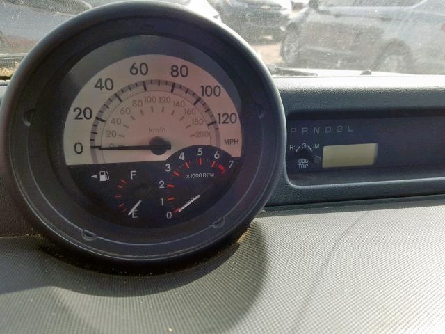 JTLKT324150219143 - 2005 TOYOTA SCION XB GRAY photo 8