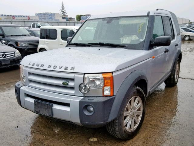 SALAE25477A420168 - 2007 LAND ROVER LR3 SE SILVER photo 2