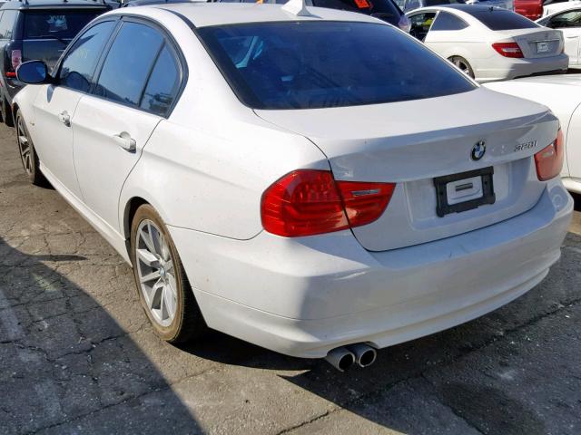 WBAPH5C55BA441600 - 2011 BMW 328 I SULE WHITE photo 3