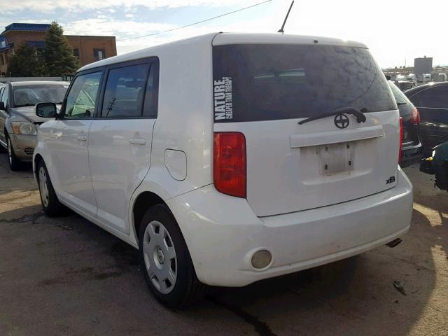 JTLKE50E281046975 - 2008 SCION XB WHITE photo 3