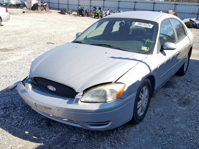 1FAFP56265A229401 - 2005 FORD TAURUS SEL SILVER photo 2