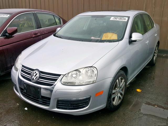 3VWSG71K86M631739 - 2006 VOLKSWAGEN JETTA 2.5 SILVER photo 2