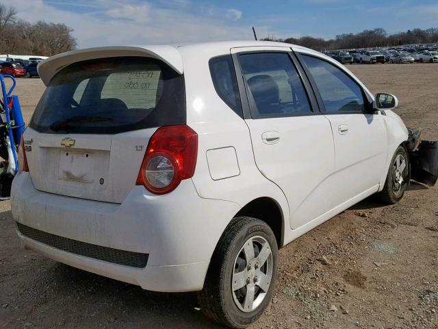 KL1TD66E19B390011 - 2009 CHEVROLET AVEO LS WHITE photo 4