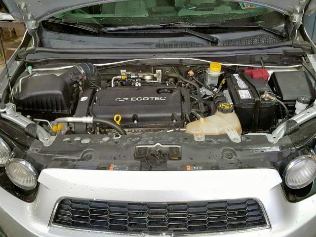 1G1JA5SH0E4184835 - 2014 CHEVROLET SONIC LS ვერცხლისფერი ფოტო 7