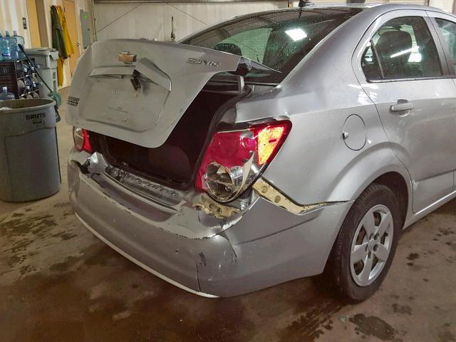 1G1JA5SH0E4184835 - 2014 CHEVROLET SONIC LS ვერცხლისფერი ფოტო 9