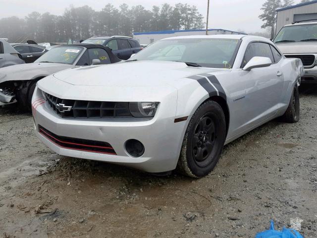 2G1FA1E37D9147517 - 2013 CHEVROLET CAMARO LS WHITE photo 2