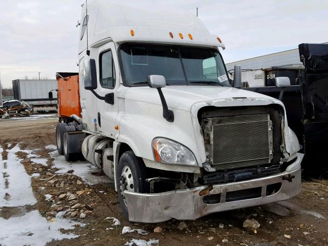 1FUJGLDV3CLBL4913 - 2012 FREIGHTLINER CASCADIA 1 WHITE photo 1