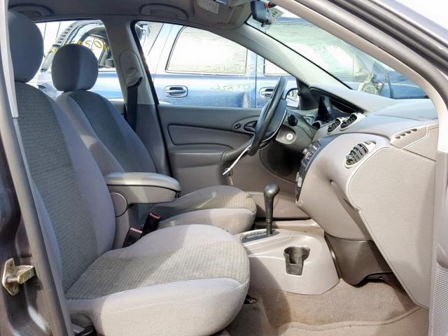 1FAFP34354W159021 - 2004 FORD FOCUS SE C GRAY photo 5