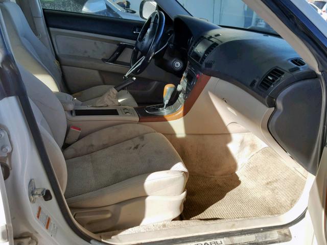 4S4BP84C764345823 - 2006 SUBARU LEGACY OUT WHITE photo 5