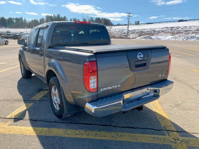 1N6AD07W88C434676 - 2008 NISSAN FRONTIER C GRAY photo 4