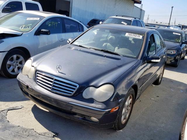 WDBRF61J34F475529 - 2004 MERCEDES-BENZ C 240 BLUE photo 2