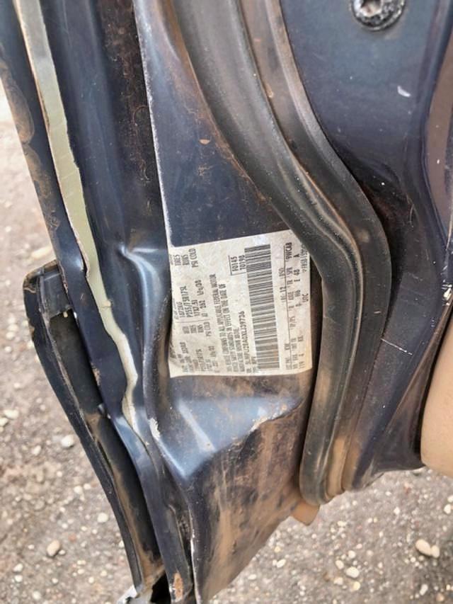 5LMPU28A0XLJ39736 - 1999 LINCOLN NAVIGATOR Bleu photo 10