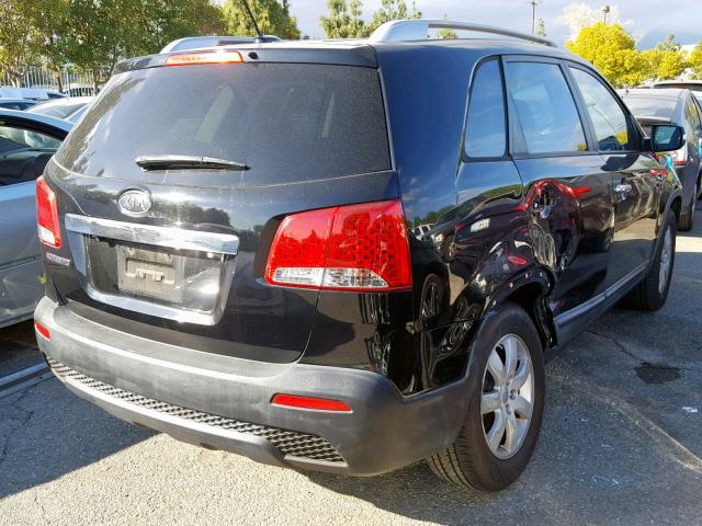 5XYKT4A28CG218757 - 2012 KIA SORENTO BA BLACK photo 4