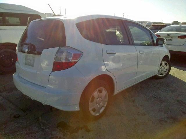 JHMGE8H30DC077404 - 2013 HONDA FIT WHITE photo 4