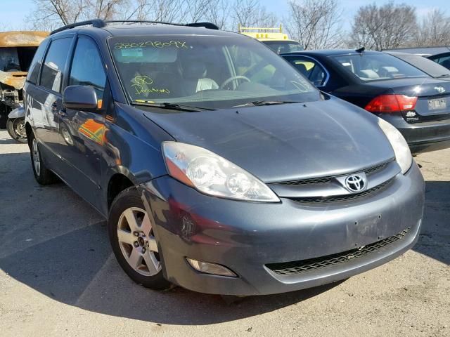 5TDZK22C18S111329 - 2008 TOYOTA SIENNA XLE GRAY photo 1